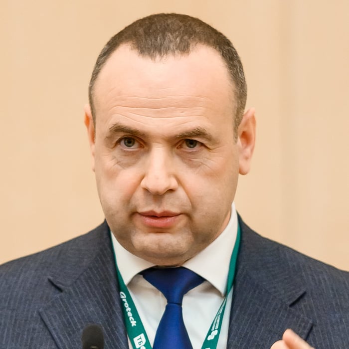 Геннадий Медведев, АМТ
