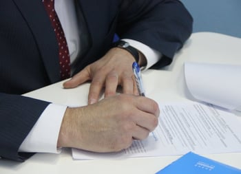 дистанционная подпись протокола. электронная сделка. удаленное заключение договора. удаленное подписание. электронная сделка.