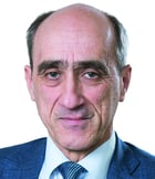 Олег Сухин