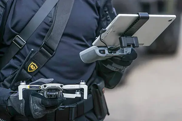 https://news.rambler.ru/army/53838569-tsbst-postavil-v-zonu-svo-bolee-30-tysyach-dronov/