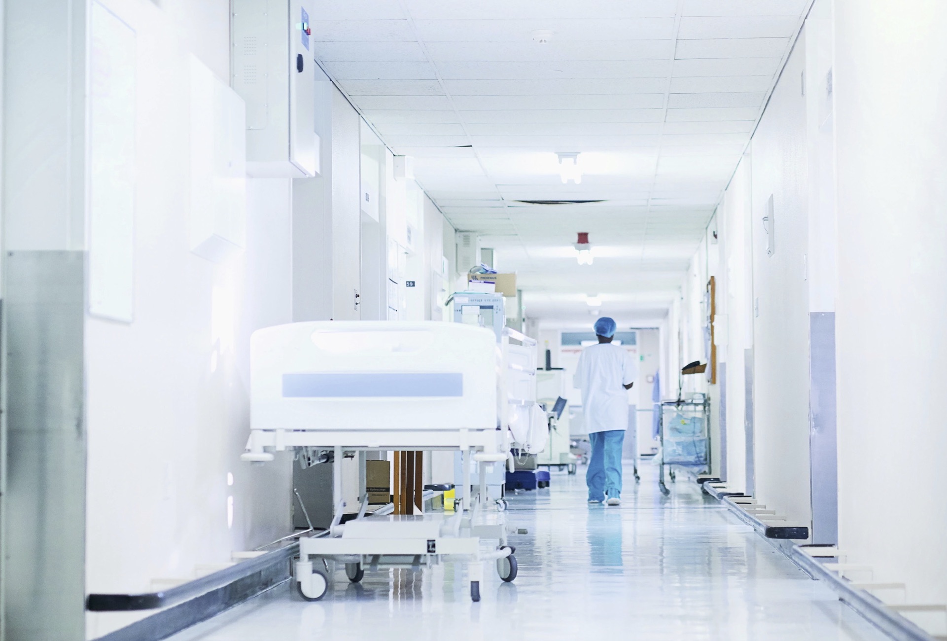 Новые требования и модернизация систем безопасности в больницах и медицинских учреждениях