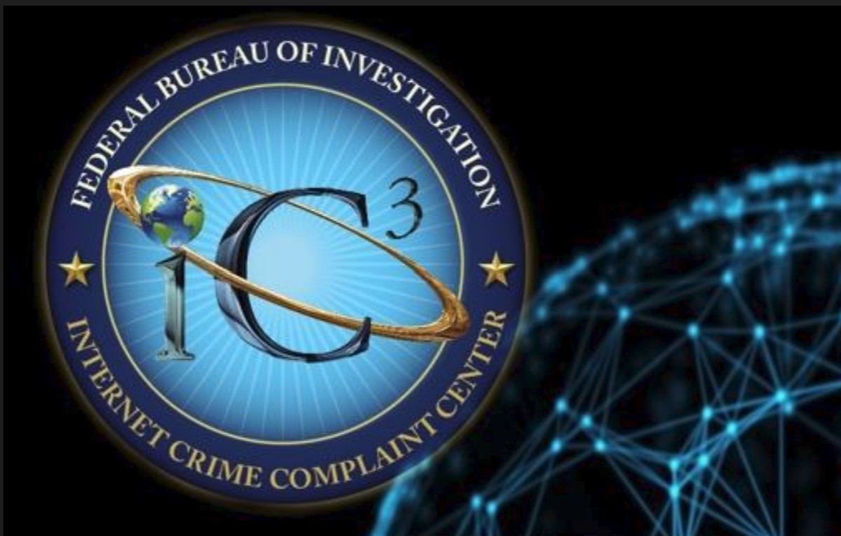 https://x.com/FBIPhoenix/status/1781363065151197345
