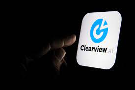 Система Clearview AI собрала 30 миллиардов фото лиц в соцсетях без разрешения их владельцев